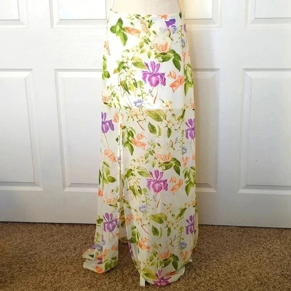 Show me your Mumu Floral Maxi Skirt - Picture 4 of 7